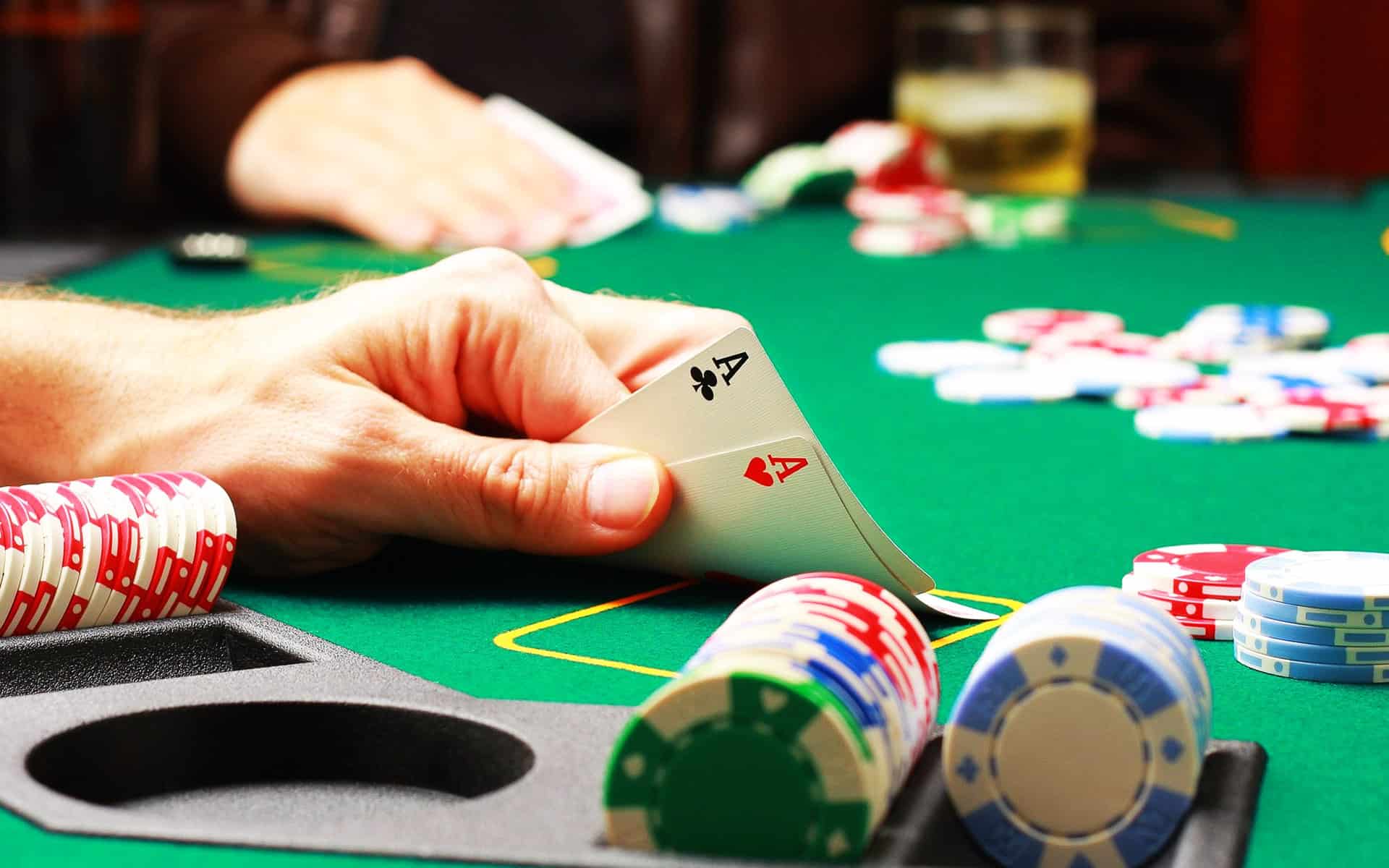The pros and cons of playing against poker bots